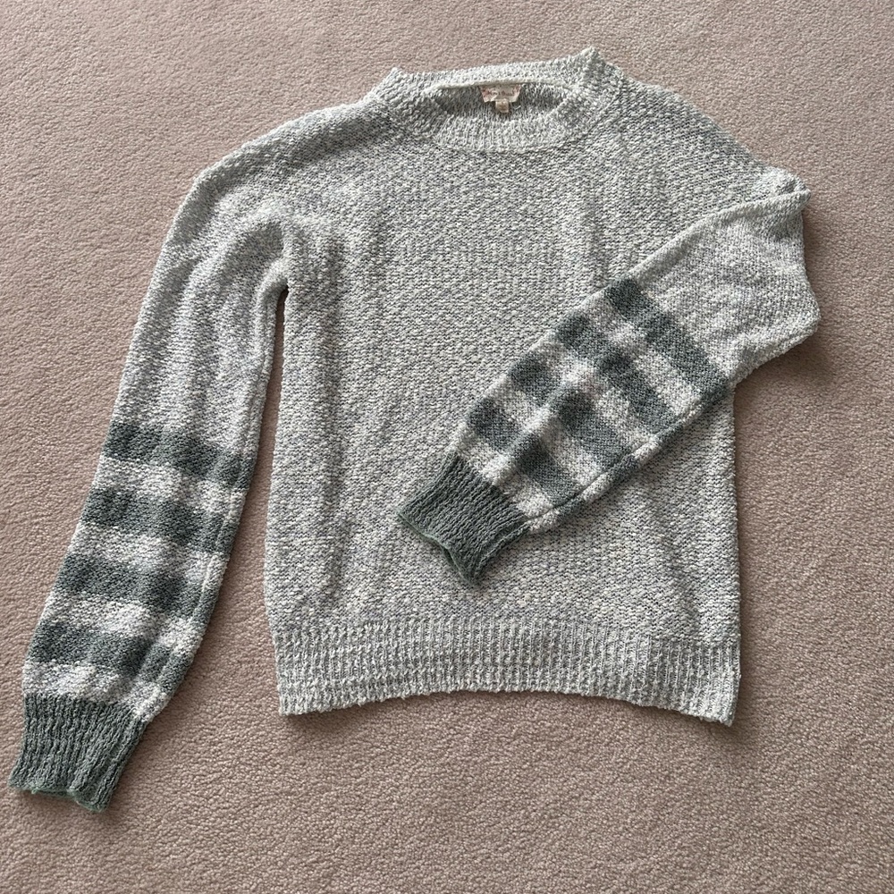 Light sea green Crewneck Sweater with Accent Stripes